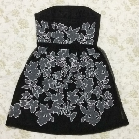 WHBM White House Black Market Dress Sz 2 - Picture 3 of 5